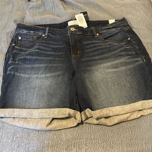BRAND NEW PLUS SIZE JEAN SHORTS